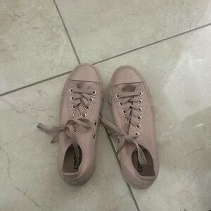 Pink converse